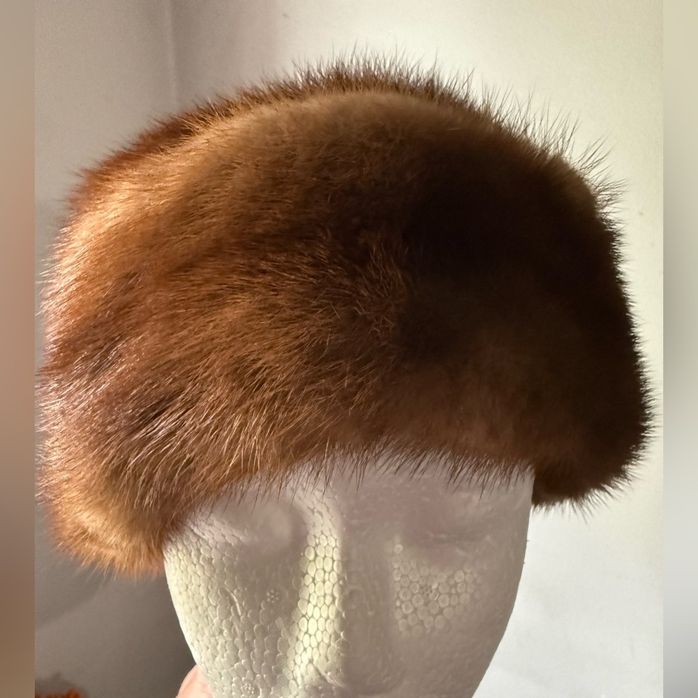 Whiskey mink fur hat